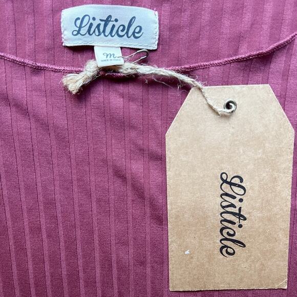 NWT Listicle Blouse Top Size Medium Dusty Rose Long Flare Sleeves Oversized - Picture 4 of 6